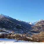 Con Giardino E Panorama Incantevole וילנב