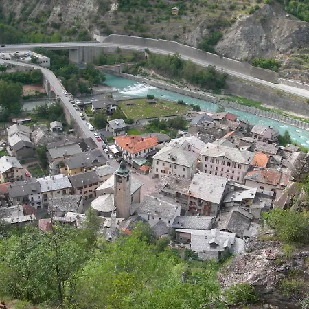 Con Giardino E Panorama Incantevole