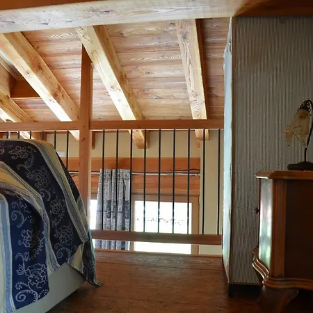 House With Garden&enchanting View Vakantiehuis Villeneuve
