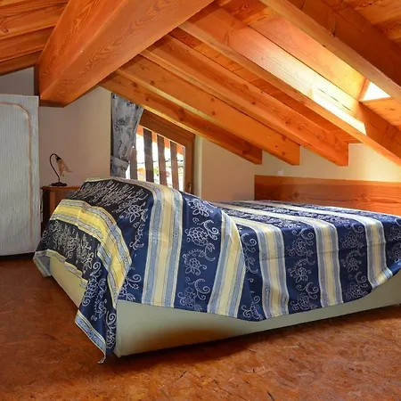 Charming Holiday House In Villeneuve Italia With Garden View *
